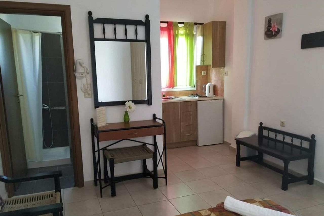 Pardalakis Studios يورانيون المظهر الخارجي الصورة